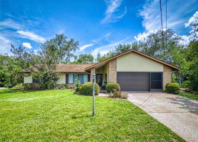 Property at 667 Vicksburg St, Deltona, FL 32725, 3 beds, 2 baths