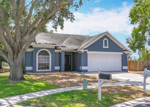 Property at 4722 Lighterwood Way, Valrico, FL 33596, 3 beds, 2 baths