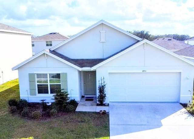 Property at 6910 SE 111th Pl, Belleview, FL 34420, 4 beds, 2 baths