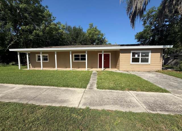 Property at 1108 Bear Lake Rd, Apopka, FL 32703, 3 beds, 2.5 baths
