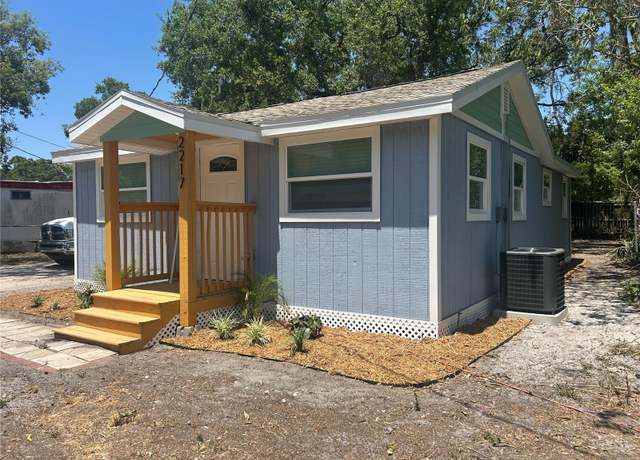 Property at 2217 Azalea Ct, Lakeland, FL 33815, 2 beds, 1 bath