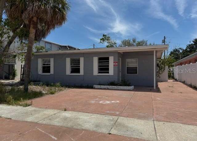 Property at 310 79th Ave, St Pete Beach, FL 33706, 6 beds, 4 baths