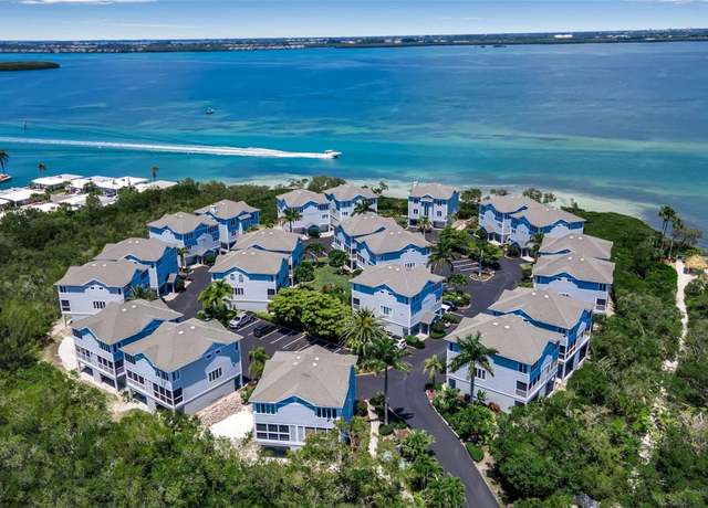 Property at 821 Evergreen Way, Longboat Key, FL 34228, 2 beds, 2.5 baths