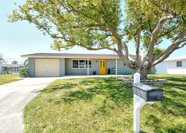 Property at 568 Sheridan Dr, Venice, FL 34293, 2 beds, 2 baths