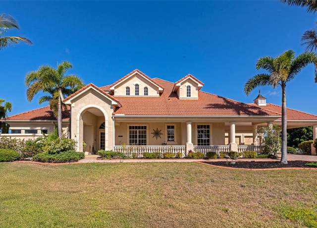 Property at 4700 Mainsail Dr, Bradenton, FL 34208, 3 beds, 4.5 baths
