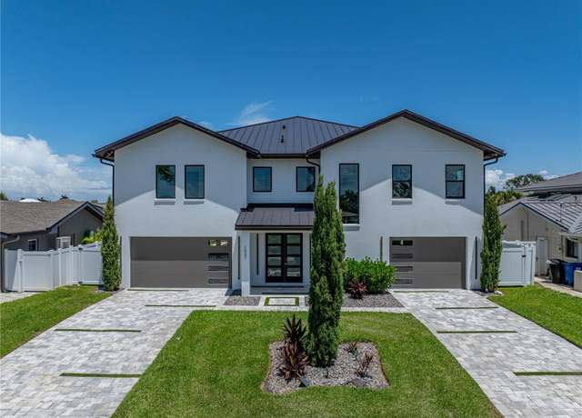 Property at 1037 79th St S, St Petersburg, FL 33707, 4 beds, 2.5 baths