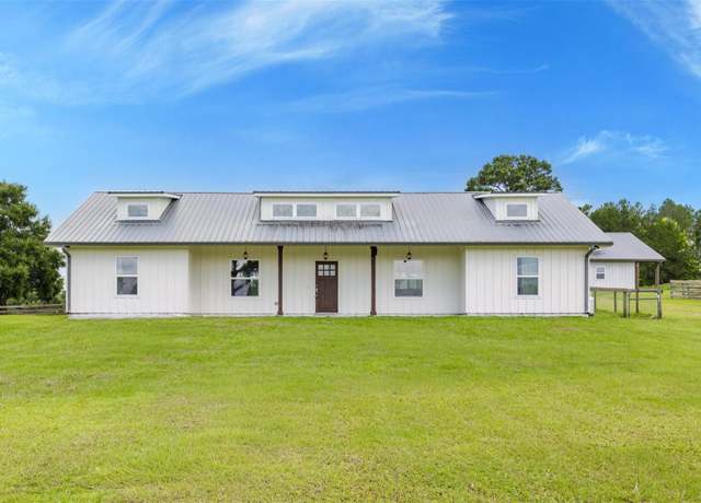 Property at 13009 NW 123rd Pl, Alachua, FL 32615, 3 beds, 3 baths