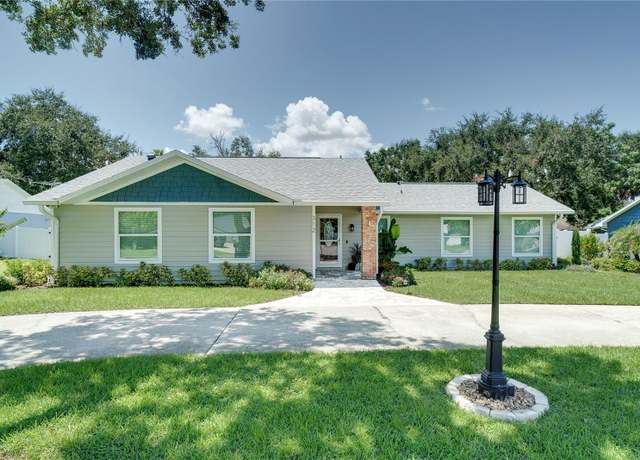 Property at 312 N Park Ave, Winter Garden, FL 34787, 3 beds, 2 baths