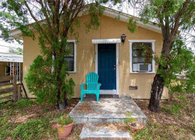 Property at 1142 7th St NW, Largo, FL 33770, 2 beds, 2 baths