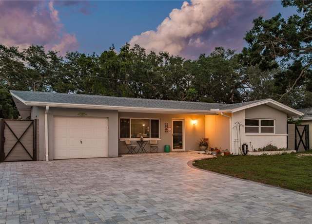 Property at 1144 Woodbrook Dr, Largo, FL 33770, 3 beds, 2 baths