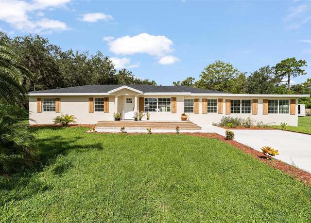 Property at 1518 Lakeside Dr, Deland, FL 32720, 5 beds, 3 baths