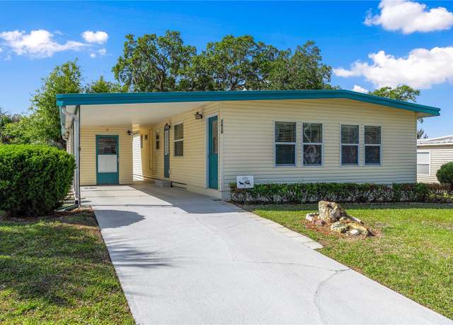 Property at 2615 Carpenter Pl, Leesburg, FL 34748, 2 beds, 2 baths
