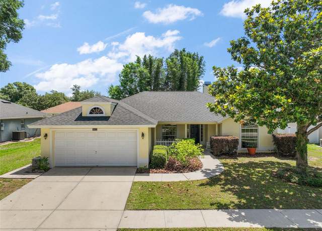 Property at 3677 Park Green Ct, Tavares, FL 32778, 3 beds, 2 baths