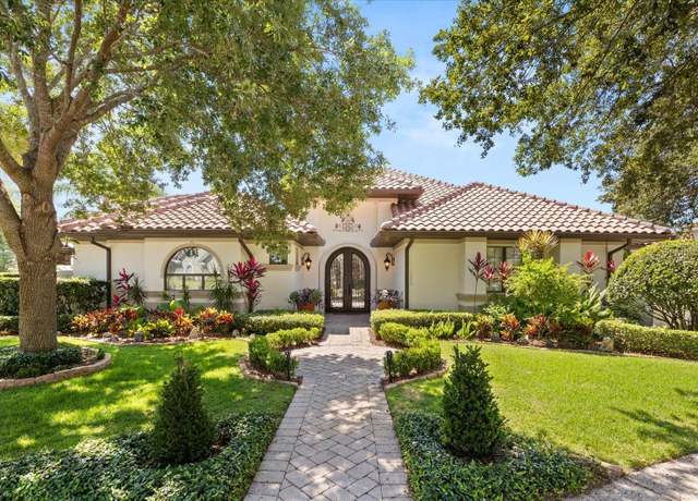 Property at 1010 Juliette Blvd, Mount Dora, FL 32757, 4 beds, 4.5 baths