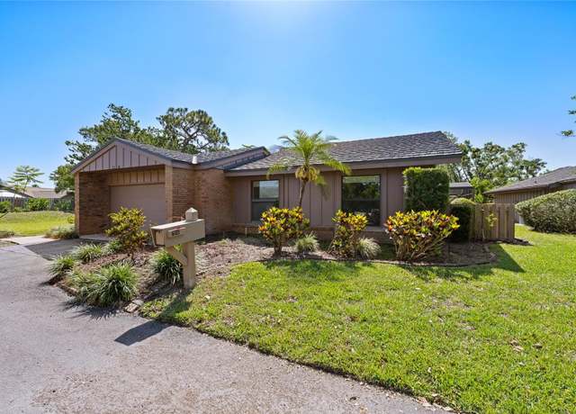 Property at 6101 Willow Oak Cir, Bradenton, FL 34209, 3 beds, 2 baths