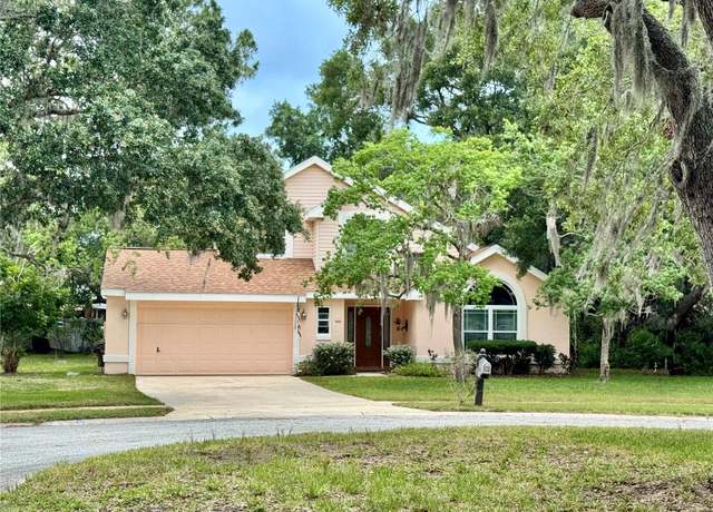 Property at 440 Champagne Cir, Port Orange, FL 32127, 3 beds, 2.5 baths