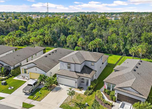 Property at 8543 Starlight Loop, Parrish, FL 34219, 4 beds, 2.5 baths