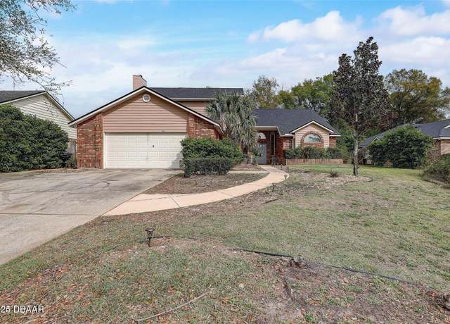 Property at 13 Bass Lake Dr, Debary, FL 32713, 3 beds, 3 baths