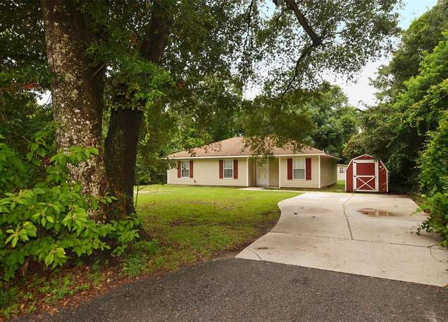Property at 4251 Linda St, Pace, FL 32571, 3 beds, 2 baths