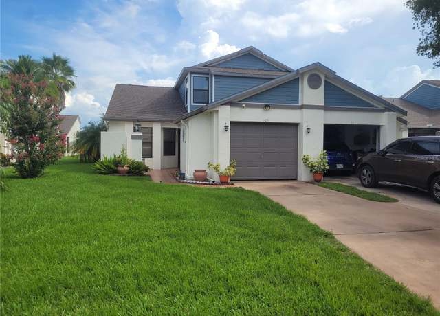 Property at 109 Lakepointe Cir, Kissimmee, FL 34743, 3 beds, 2.5 baths
