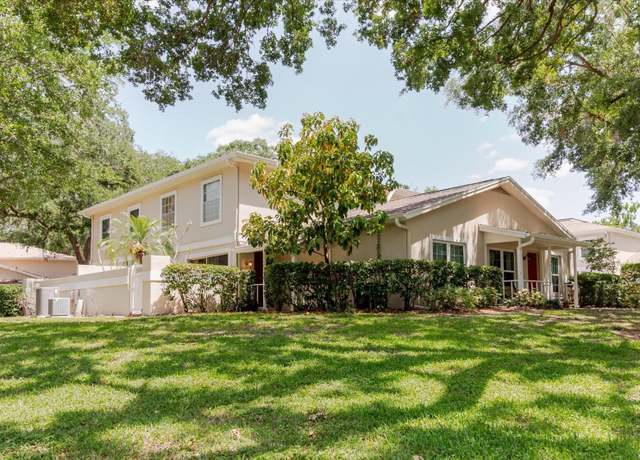 Property at 11802 Foxrun Ln, Temple Terrace, FL 33617, 2 beds, 2 baths