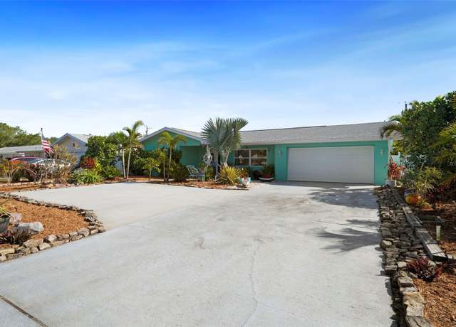 Property at 9911 Antilles Dr, Seminole, FL 33776, 3 beds, 2 baths