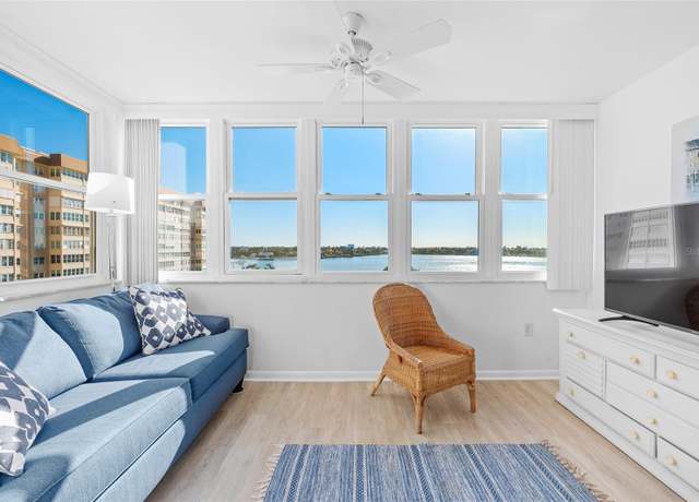Property at 5130 Brittany Dr S #505, St Petersburg, FL 33715, 1 bed, 1.5 baths