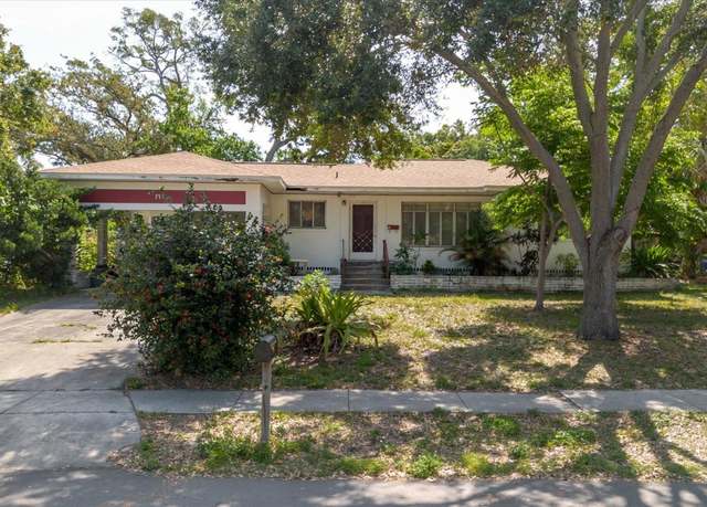 Property at 111 Orangeview Ave, Clearwater, FL 33755, 2 beds, 2 baths