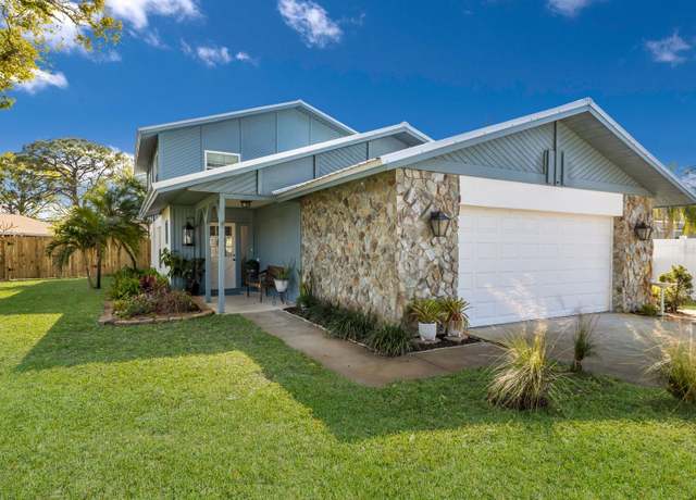 Property at 3809 21st Ave W, Bradenton, FL 34205, 3 beds, 2.5 baths