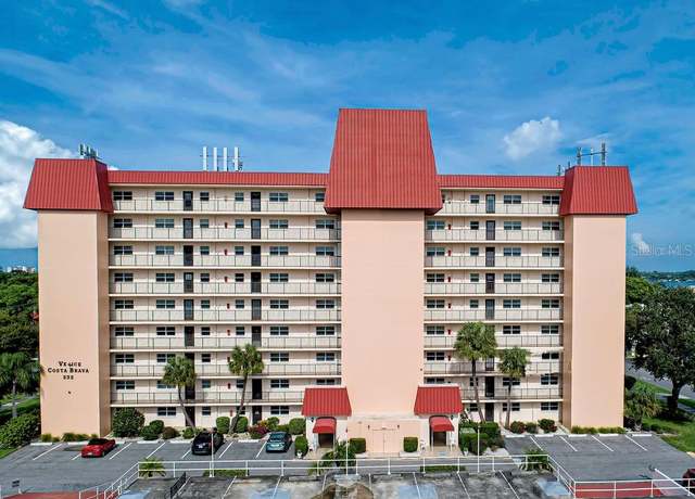 Property at 232 Saint Augustine Ave #704, Venice, FL 34285, 2 beds, 2 baths