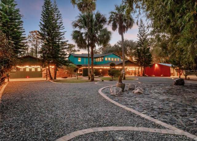 Property at 6320 Rocky Point Rd, Lake Wales, FL 33898, 3 beds, 2.5 baths
