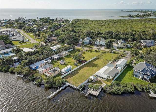 Property at 3304 W Shell Point Rd, Ruskin, FL 33570