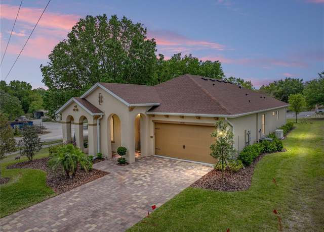 Property at 14198 Thoroughbred Dr, Dade City, FL 33525, 3 beds, 3 baths