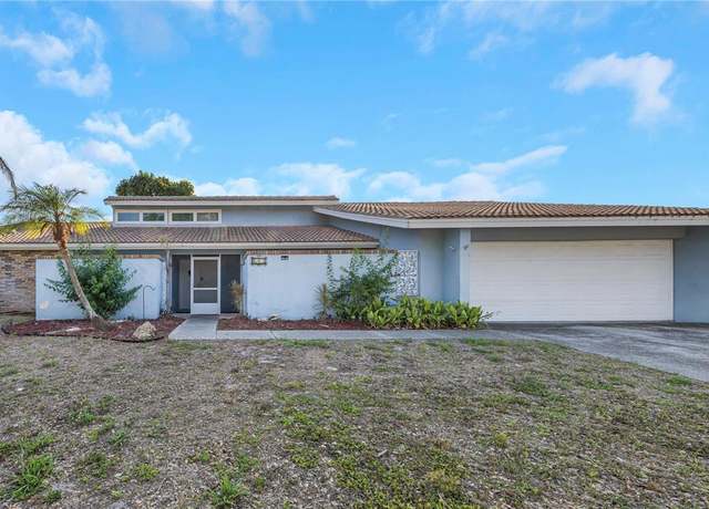 Property at 605 Citrus Ct, Largo, FL 33770, 4 beds, 3 baths