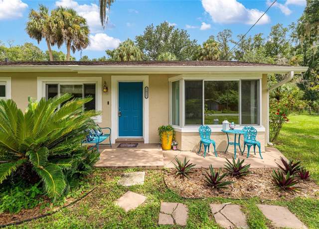Property at 2021 NW 13th Ave, Crystal River, FL 34428, 3 beds, 2 baths