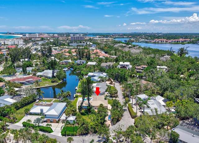 Property at 6962 Belgrave Dr, Sarasota, FL 34242, 3 beds, 2.5 baths