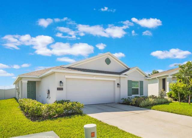 Property at 6910 Perch Hammock Loop, Groveland, FL 34736, 4 beds, 2 baths