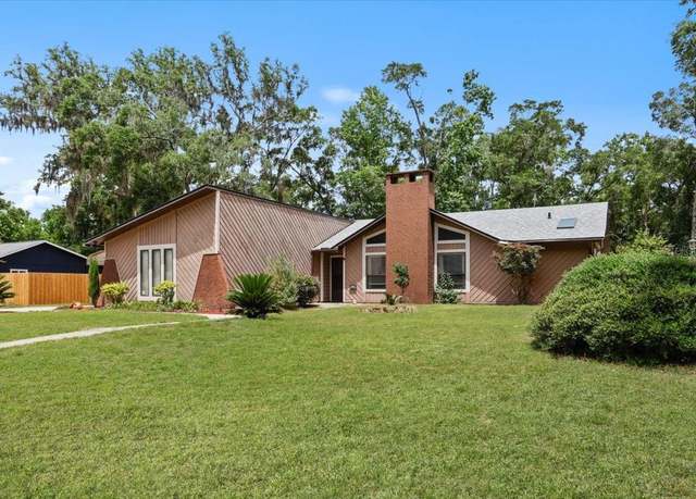 Property at 6803 NW 53rd Ter, Gainesville, FL 32653, 3 beds, 2 baths