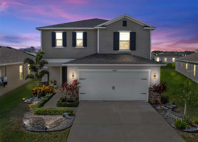 Property at 1008 Overlook Ct, Davenport, FL 33837, 4 beds, 2.5 baths