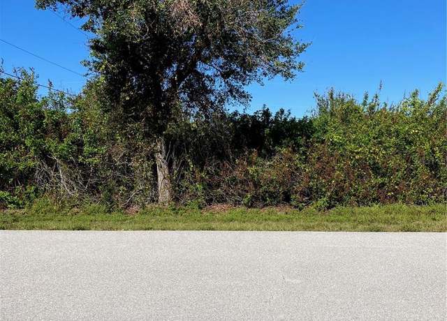 Property at 11048 Grafton Ave, Englewood, FL 34224