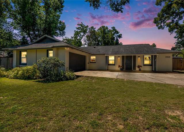 Property at 1510 Jaguar Cir, Apopka, FL 32712, 4 beds, 2 baths