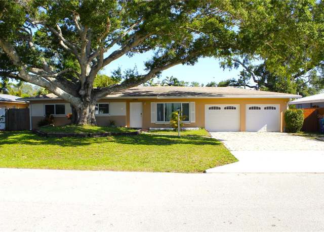 Property at 1540 Lime St, Clearwater, FL 33756, 3 beds, 2 baths