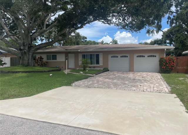 Property at 1540 Lime St, Clearwater, FL 33756, 3 beds, 2 baths
