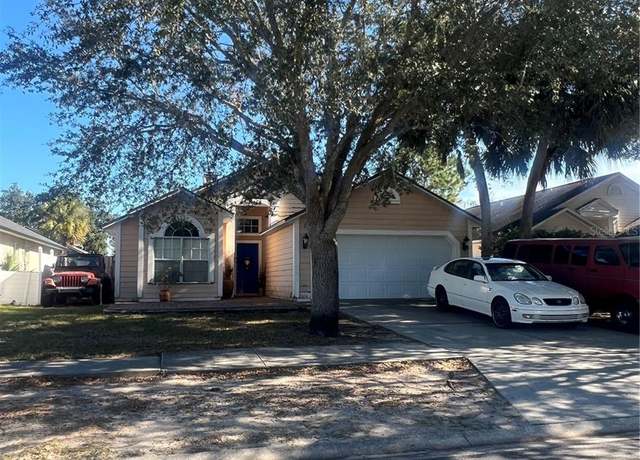 Property at 2610 Delcrest Dr, Orlando, FL 32817, 3 beds, 2 baths