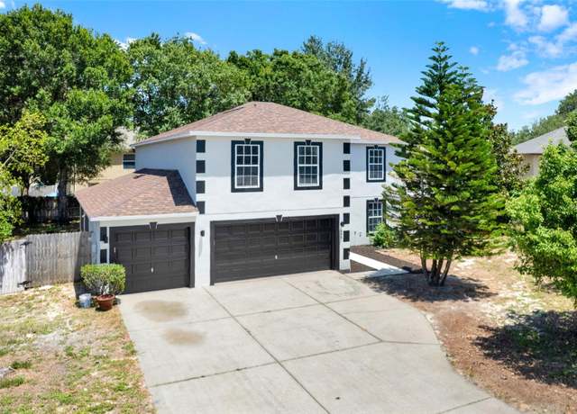 Property at 809 Deer Glen Ct, Fruitland Park, FL 34731, 4 beds, 2.5 baths