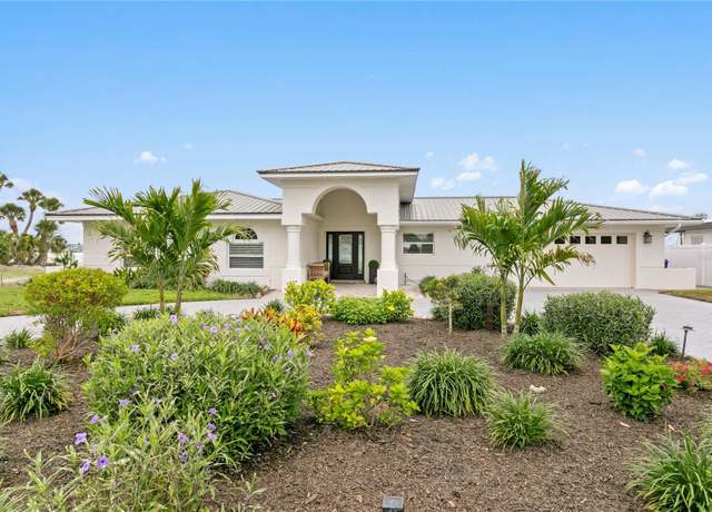 Property at 7060 S Shore Dr S, South Pasadena, FL 33707, 3 beds, 2.5 baths