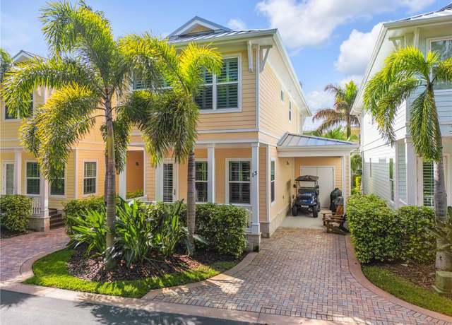 Property at 13 Old Feger Dr, New Smyrna Beach, FL 32169, 2 beds, 2.5 baths