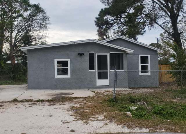 Property at 1303 37th St NW, Winter Haven, FL 33881, 3 beds, 2 baths