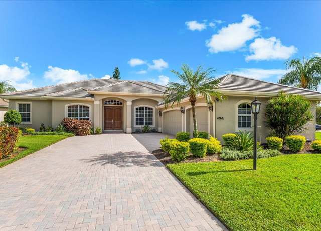 Property at 4941 Bridgehampton Blvd, Sarasota, FL 34238, 3 beds, 2 baths