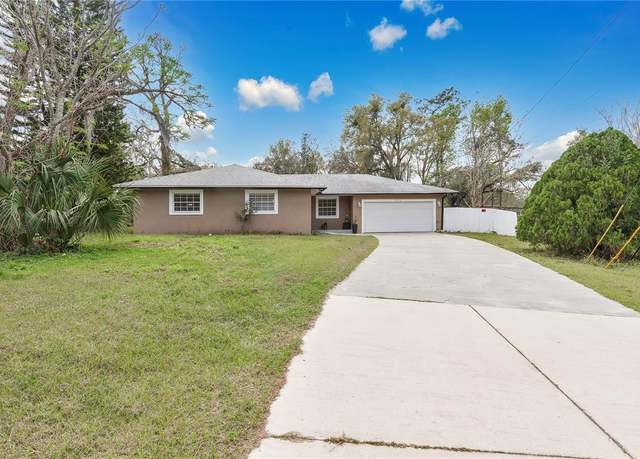 Property at 5410 S Pine Hill Cir, Orlando, FL 32808, 5 beds, 2 baths